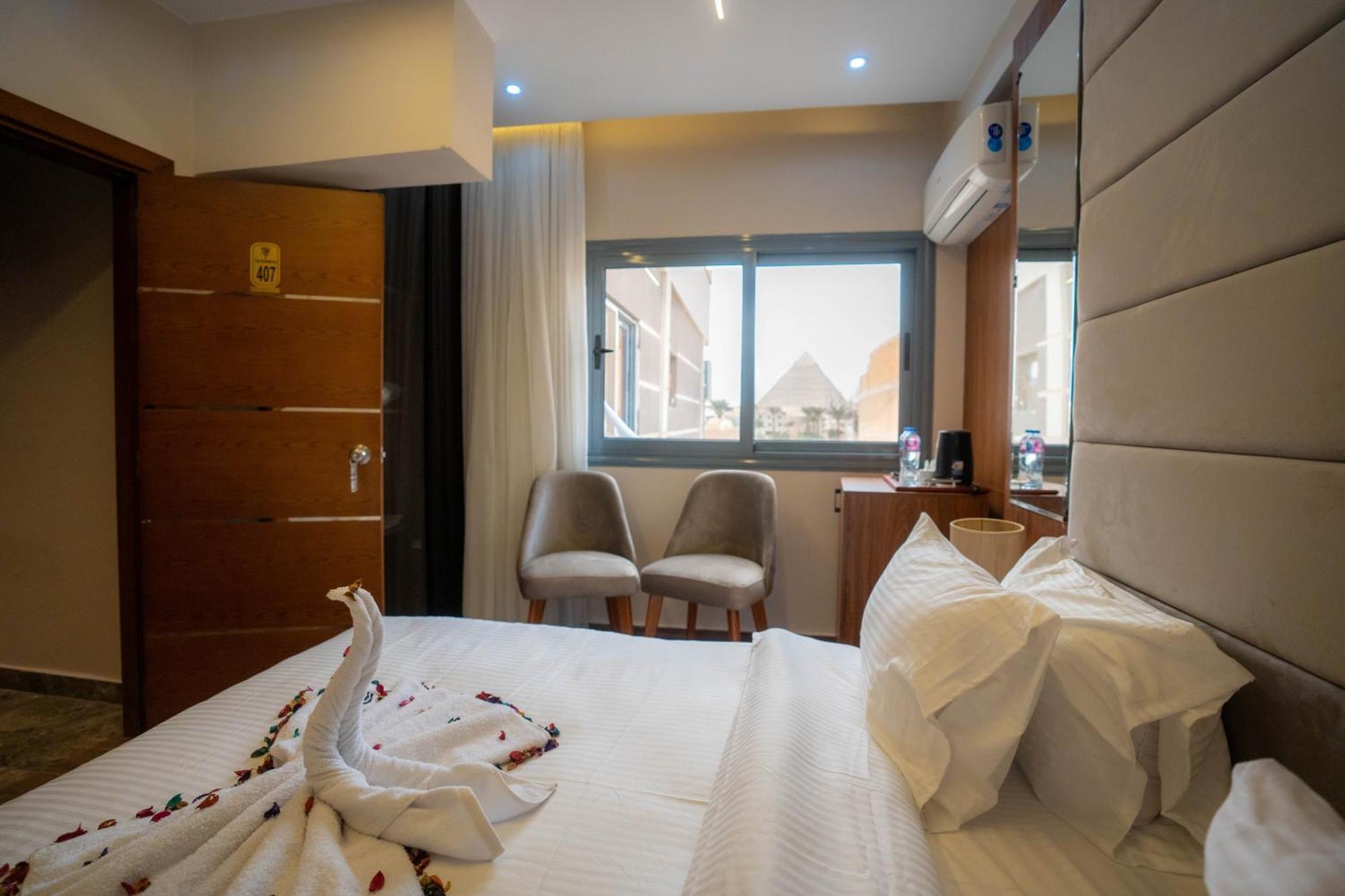 Tuya Pyramids Hotel 4*