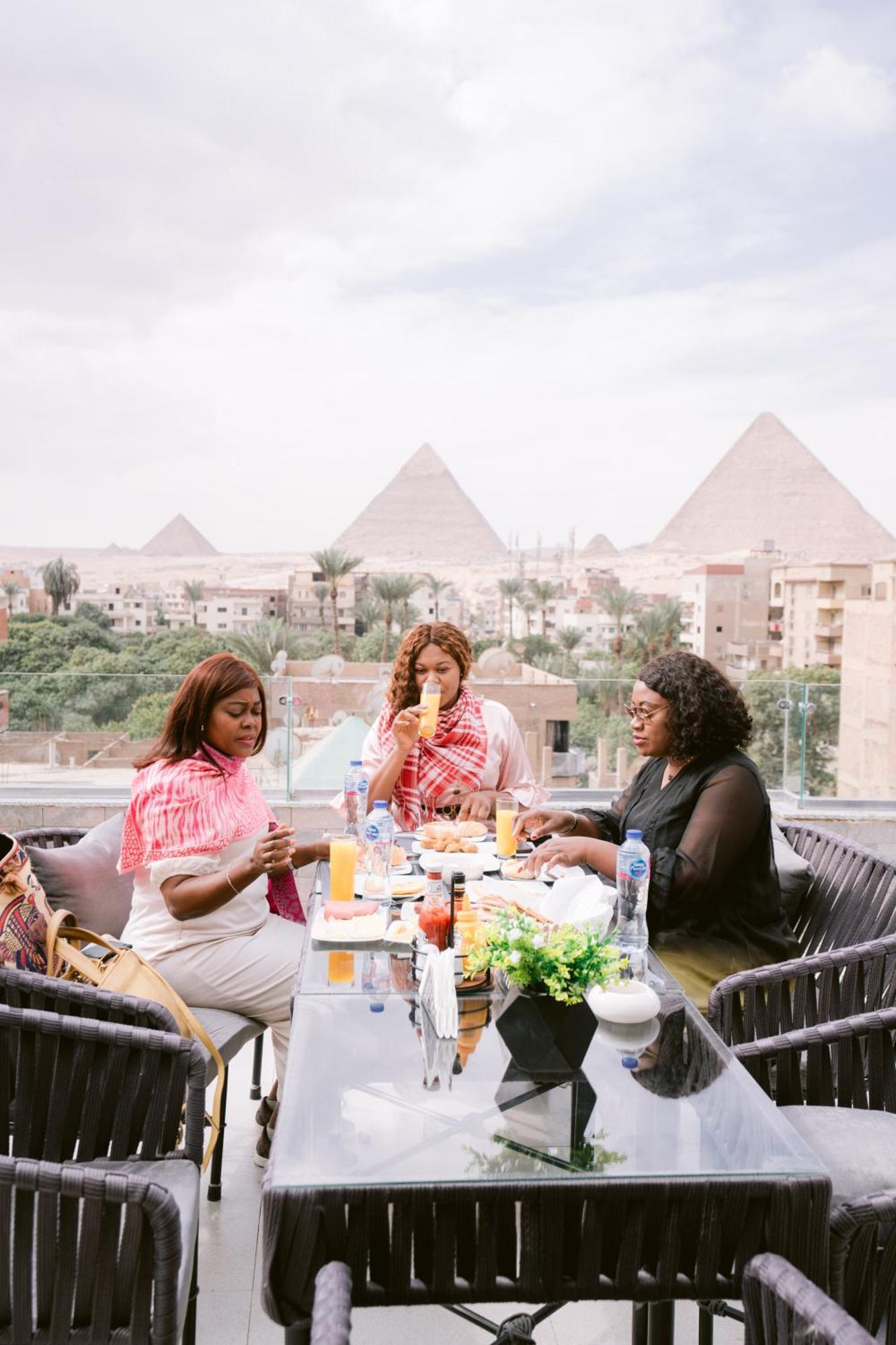 Tuya Pyramids Hotel 4*